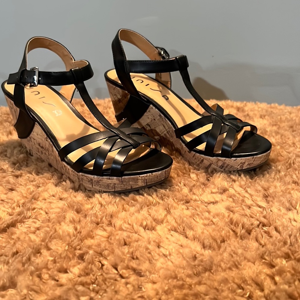 Women’s Unisa platform wedge sandal.